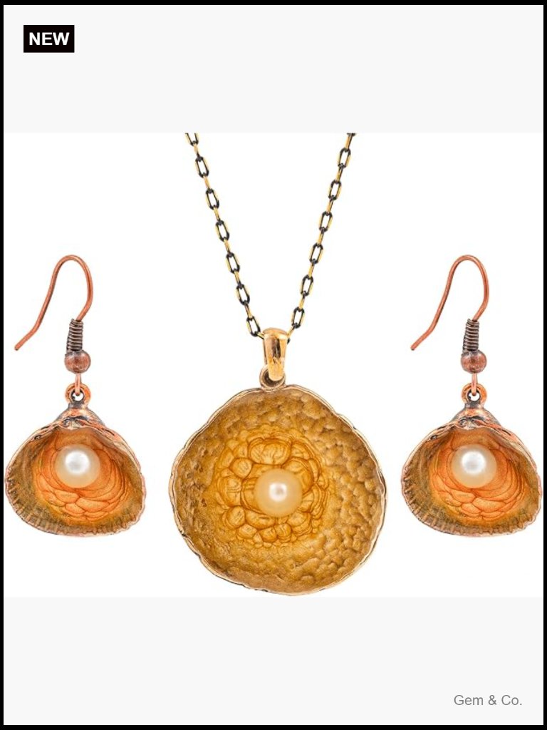 Handmade Boho Pearl Shell Pendant Necklace & Earrings Set
